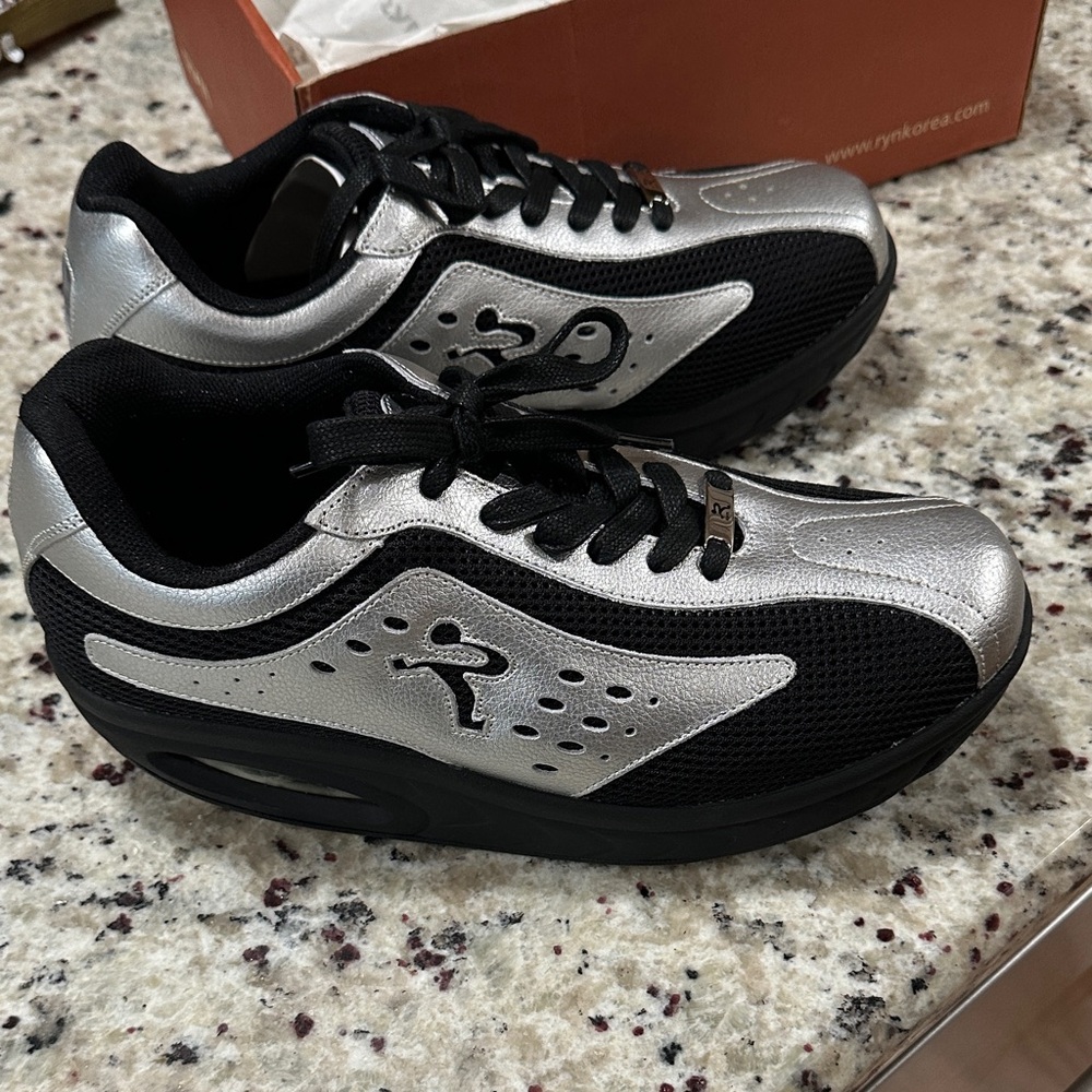 Silver and Black Men's Sneakers